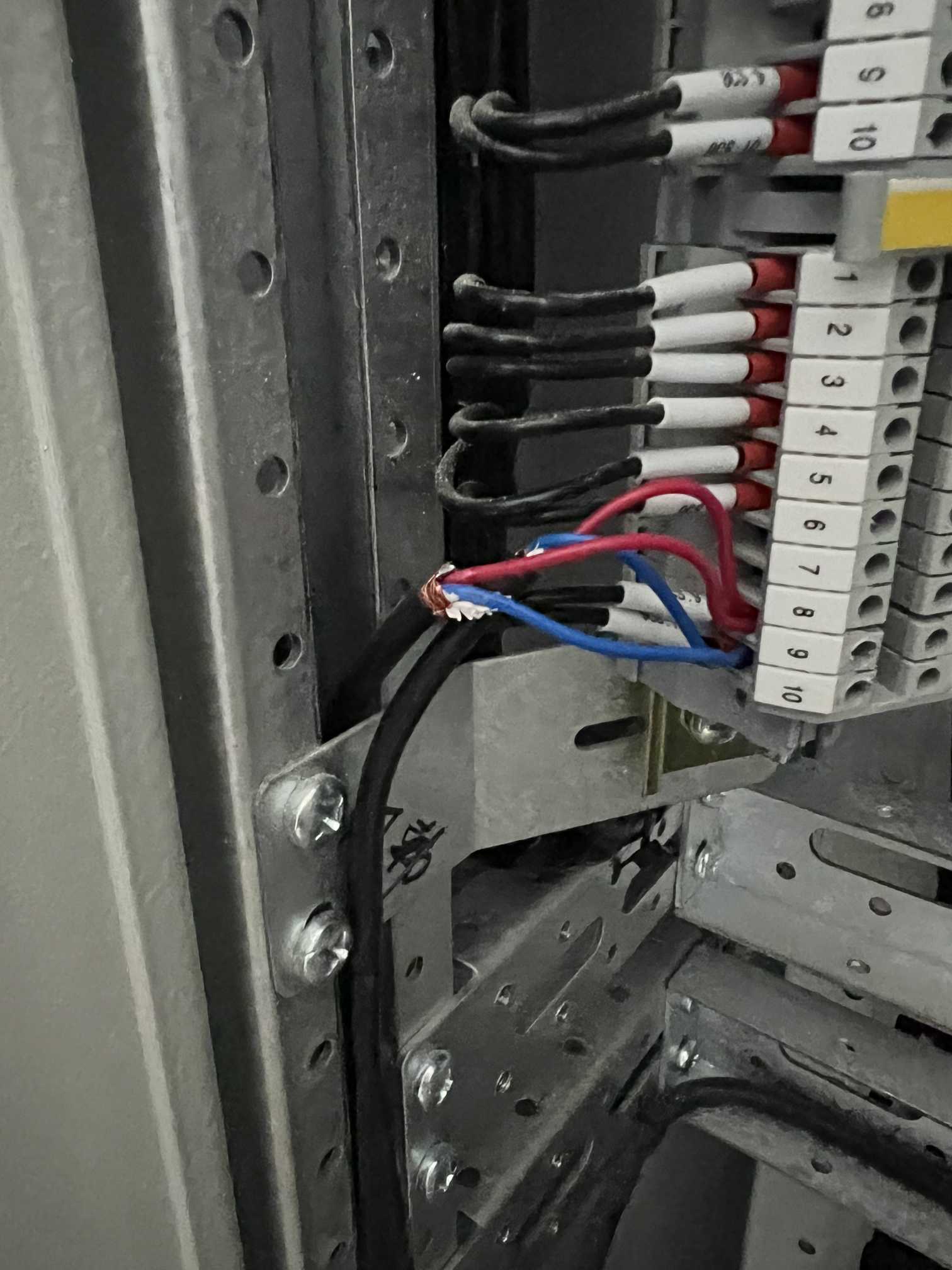 潤澤·城市廣場(chǎng)建筑能耗監(jiān)測(cè)系統(tǒng)(圖1) 城市廣場(chǎng)-施工2.jpg