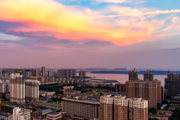 政策背景下的智能建筑低碳減排發(fā)展！