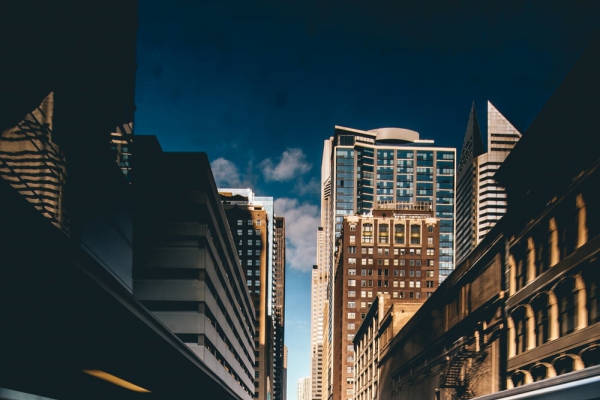 做好碳達(dá)峰必須堅持建筑節(jié)能優(yōu)先，低碳轉(zhuǎn)型下建筑節(jié)能具有重要意義！